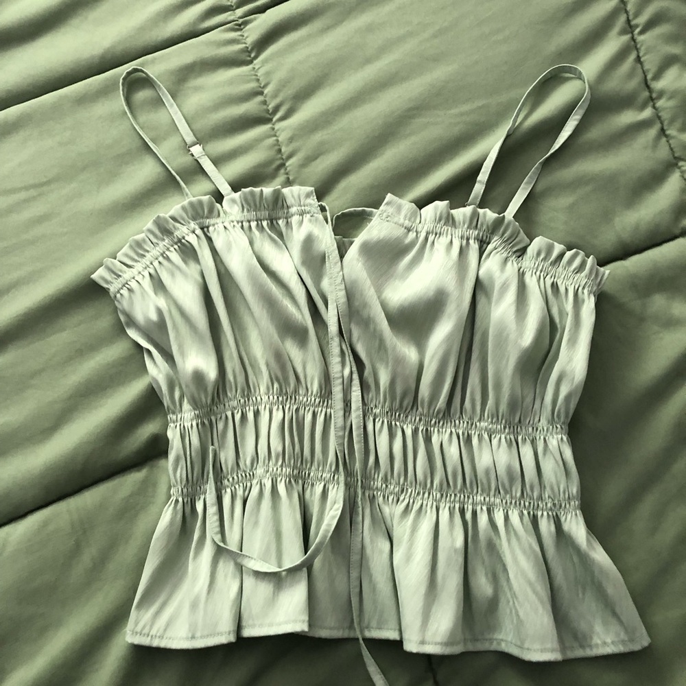 Le Lis seafoam crop top